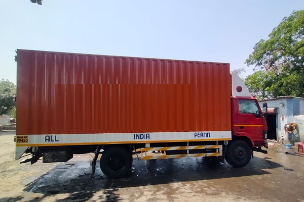 Mumbai Delhi Tempo Service